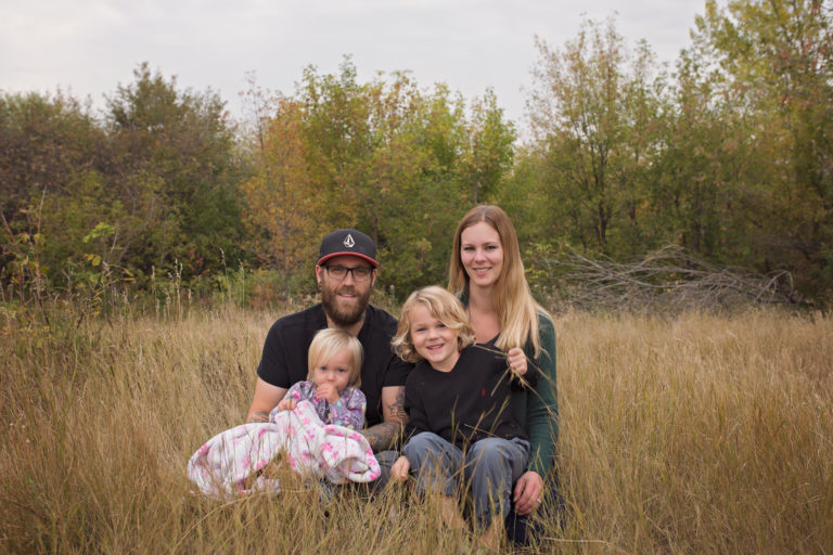 fall family session in saskatoon