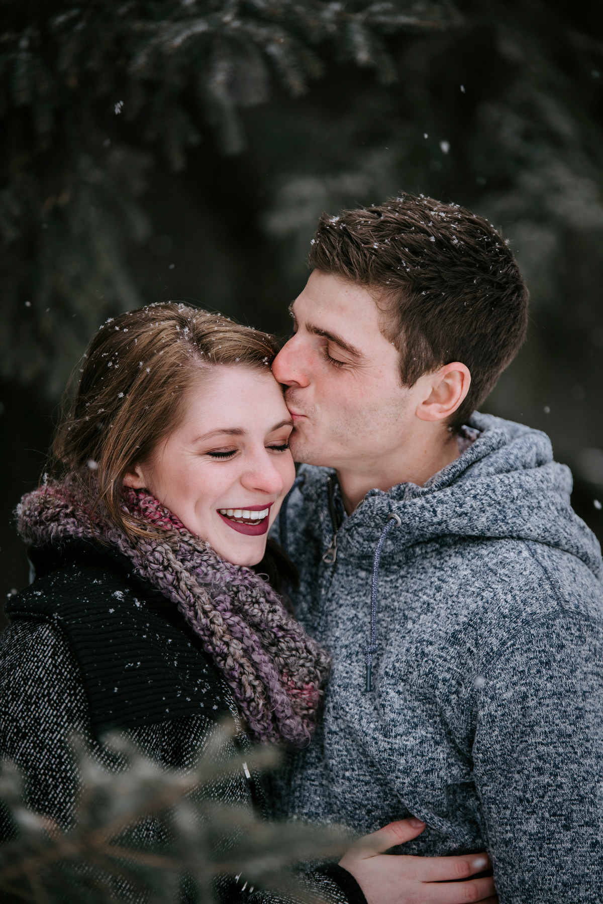 saskatoon saskatchewan winter couples session president murray park