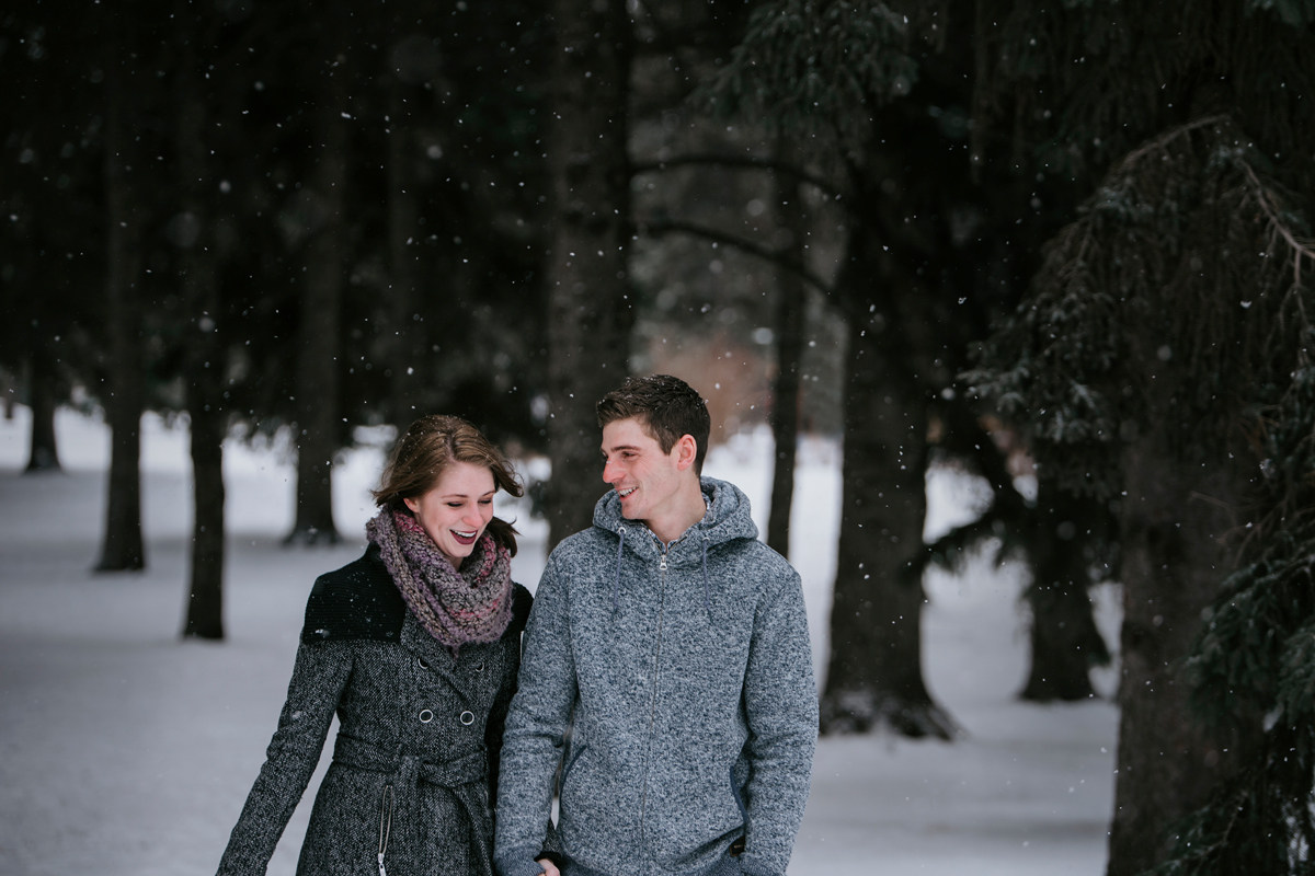 saskatoon saskatchewan winter couples session president murray park