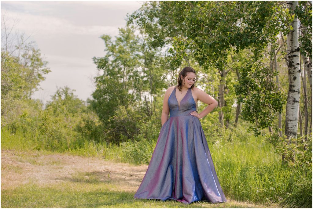 dalmeny saskatchewan 2020 graduation session full length portrait looking off camera