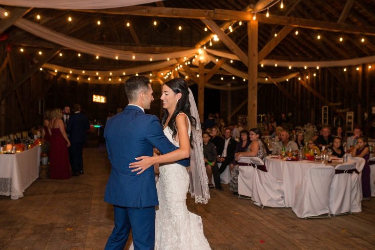 Charlie's Barn, Saskatchewan wedding, bride and groom first dance in barn reception
