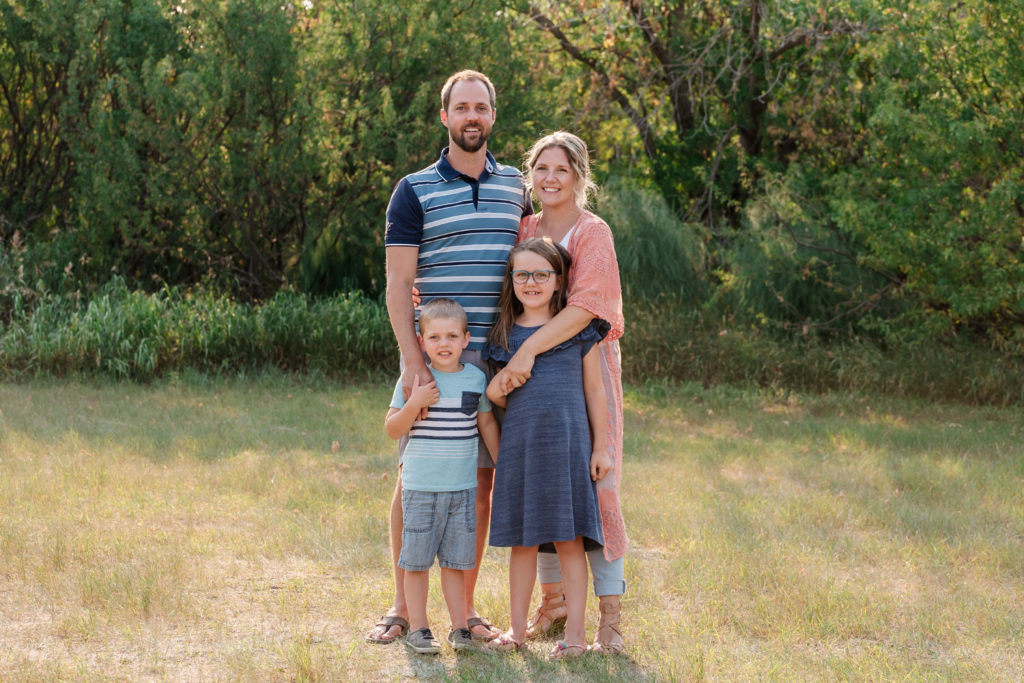 family portrait with 2 kids