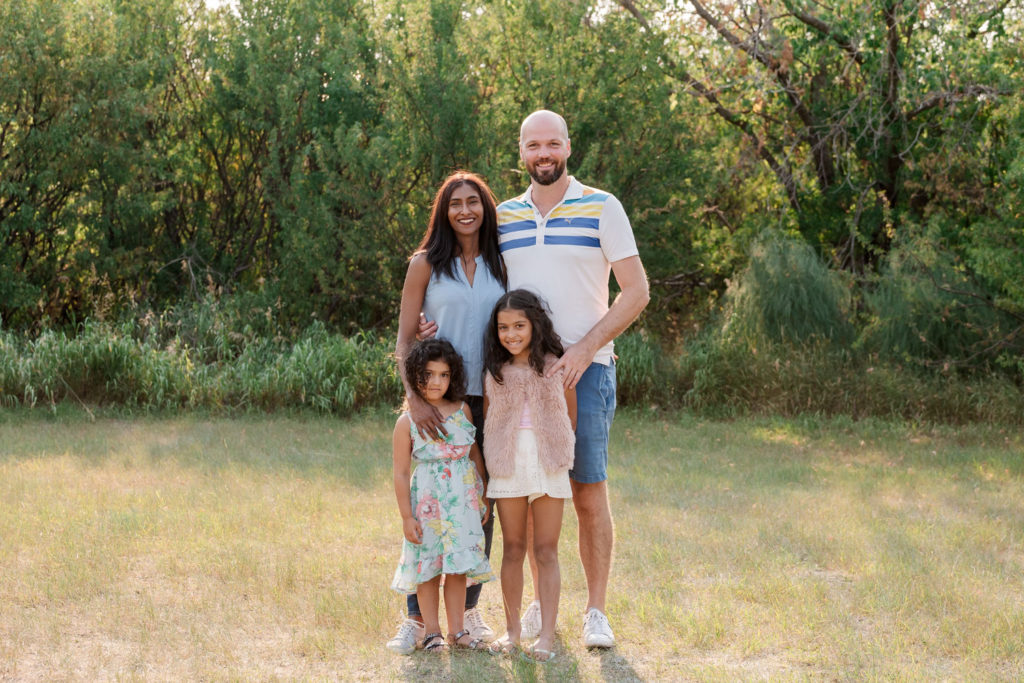 family portraits with 2 kids